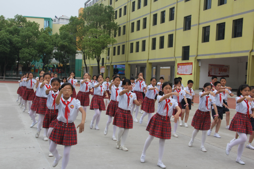 荊門市掇刀區月亮湖小學