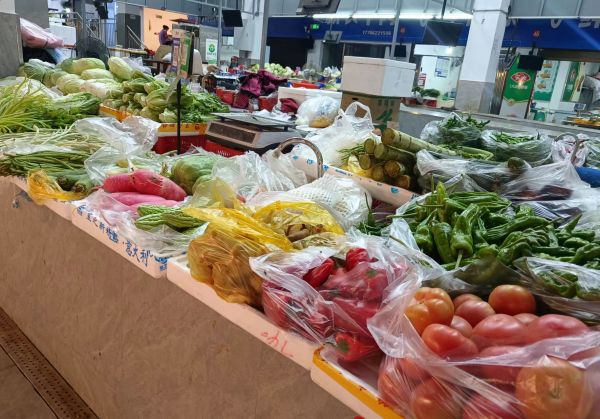 肉價持續漲 市場難覓“兩元菜”