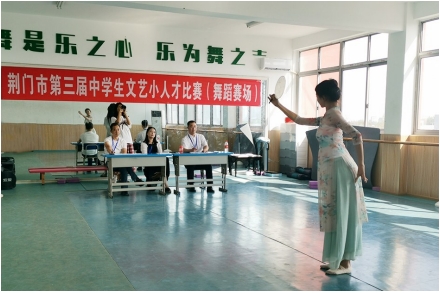 荊門市中學生文藝小人才展示藝術風采
